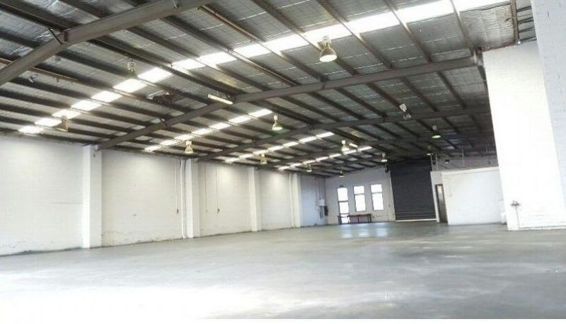 Click to view all images 29 Taunton Drive Cheltenham VIC 3192 - Image 3