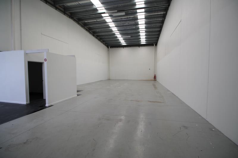 Click to view all images Unit 9/33 Colemans Road Carrum Downs VIC 3201 - Image 2