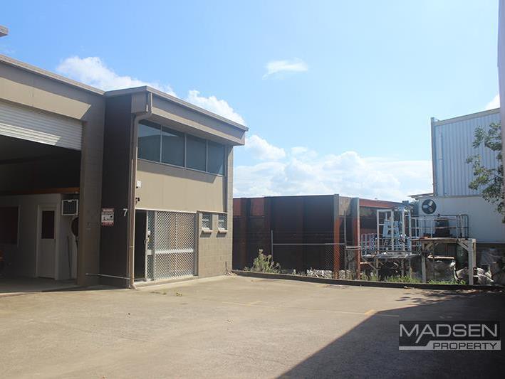 Click to view all images 7/14 Spine Street Sumner QLD 4074 - Image 1