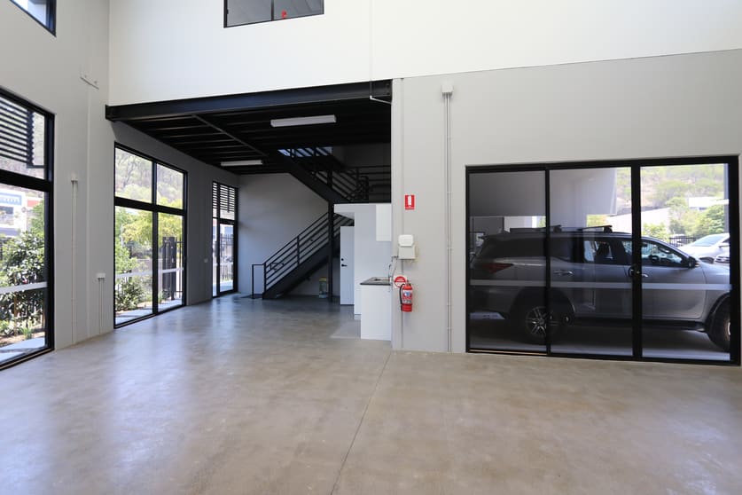 Click to view all images 9/43 Township Drive Burleigh Heads QLD 4220 - Image 2