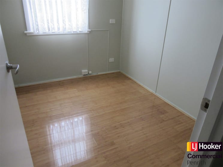 Click to view all images Blaxland NSW 2774 - Image 3