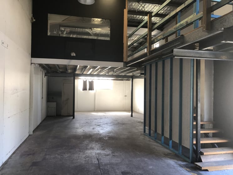 SHED 1/23 Hutchinson St Burleigh Heads QLD 4220 - Image 2