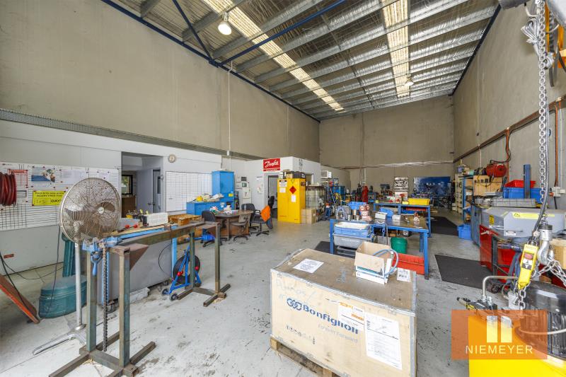 Click to view all images 45 Powers Road Seven Hills NSW 2147 - Image 3