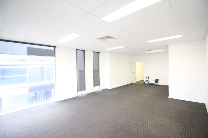 Click to view all images Level 1, 3/15 Kenji Street Mornington VIC 3931 - Image 2