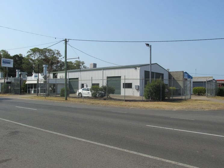 Click to view all images 6 Miller Street Urangan QLD 4655 - Image 1