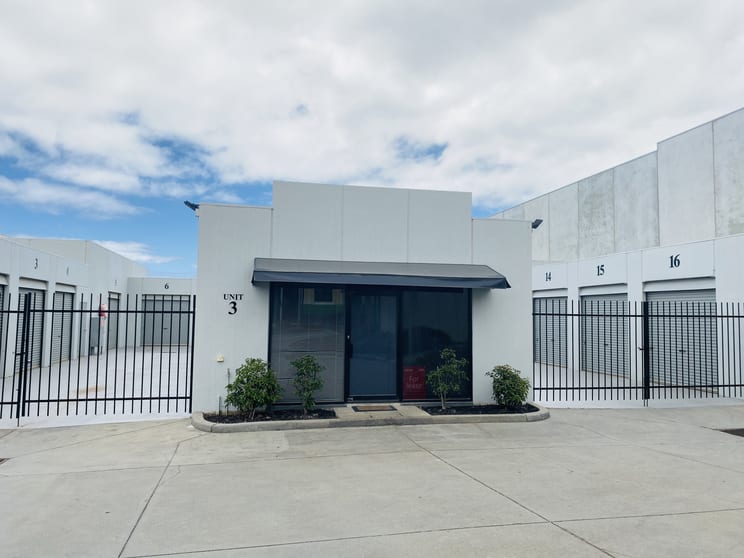 Click to view all images Office 3/27 Virginia Street Mornington VIC 3931 - Image 2