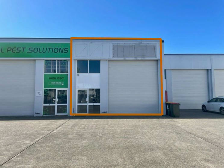 Click to view all images Unit 3/21-23 Hurley Drive Coffs Harbour NSW 2450 - Image 2