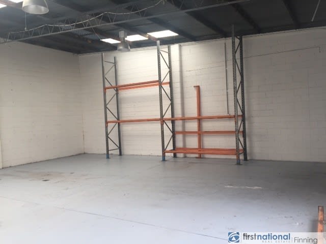 Click to view all images 53 Miles Grove Seaford VIC 3198 - Image 2