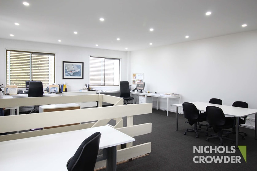Click to view all images 1/31 Virginia Street Mornington VIC 3931 - Image 2