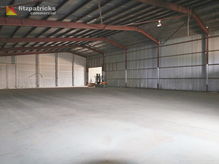 Click to view all images Rear 14 Dobney Avenue Wagga Wagga NSW 2650 - Image 1