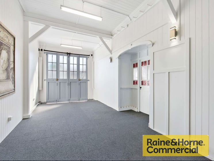 Click to view all images 140 Enoggera Terrace Paddington QLD 4064 - Image 2