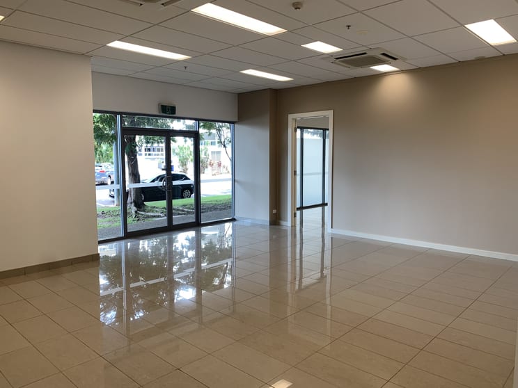 Click to view all images 40/29 Woods Street Darwin City NT 0800 - Image 2
