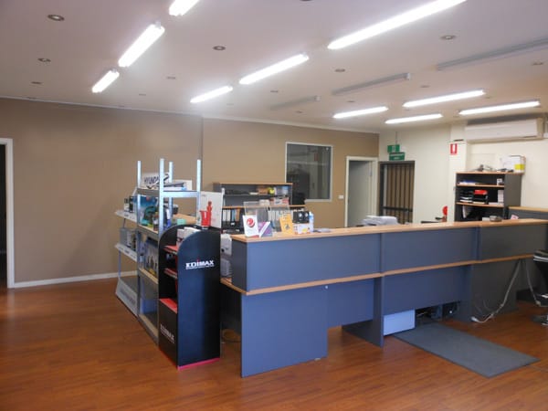 Click to view all images 69 Henderson Road Clayton VIC 3168 - Image 2