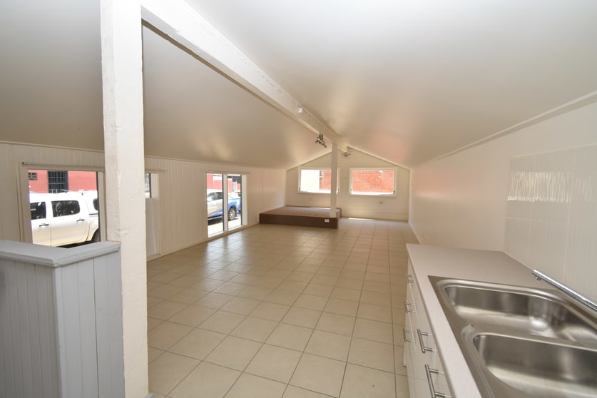 Click to view all images 8A CAMP STREET Beechworth VIC 3747 - Image 3