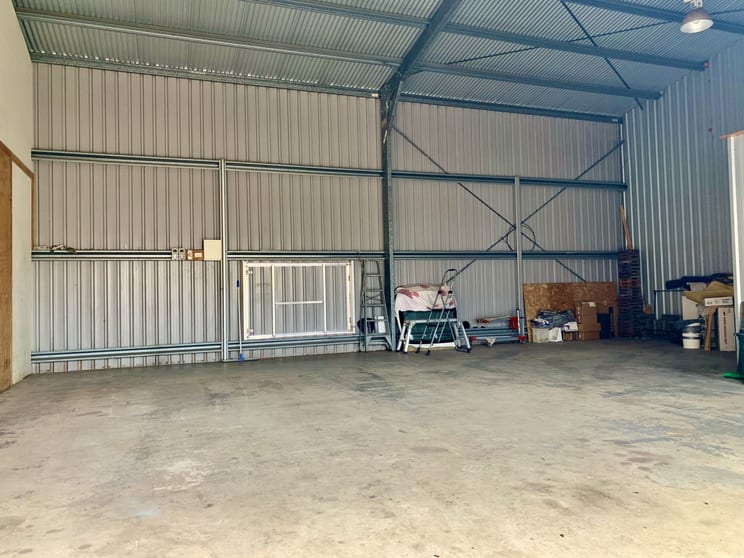 Click to view all images Shed 6/2 John Lund Drive Hope Island QLD 4212 - Image 2