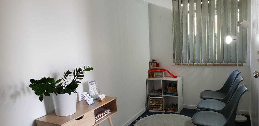 Click to view all images 59 Roderick Street Ipswich QLD 4305 - Image 3