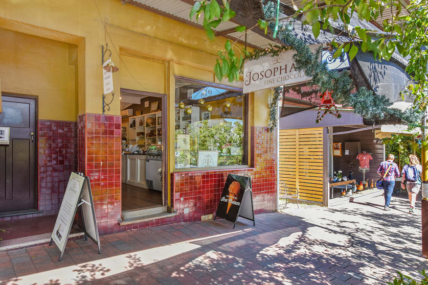 Click to view all images 132 Leura Mall Leura NSW 2780 - Image 1