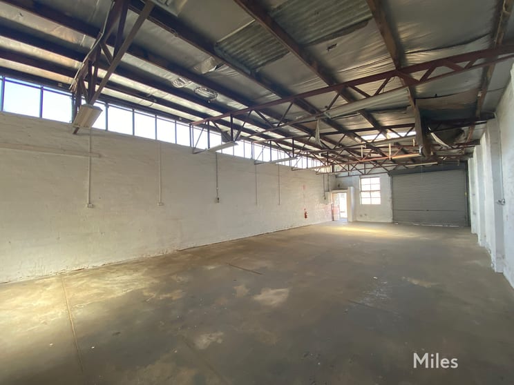 Click to view all images 4/22 Newlands Road Reservoir VIC 3073 - Image 2
