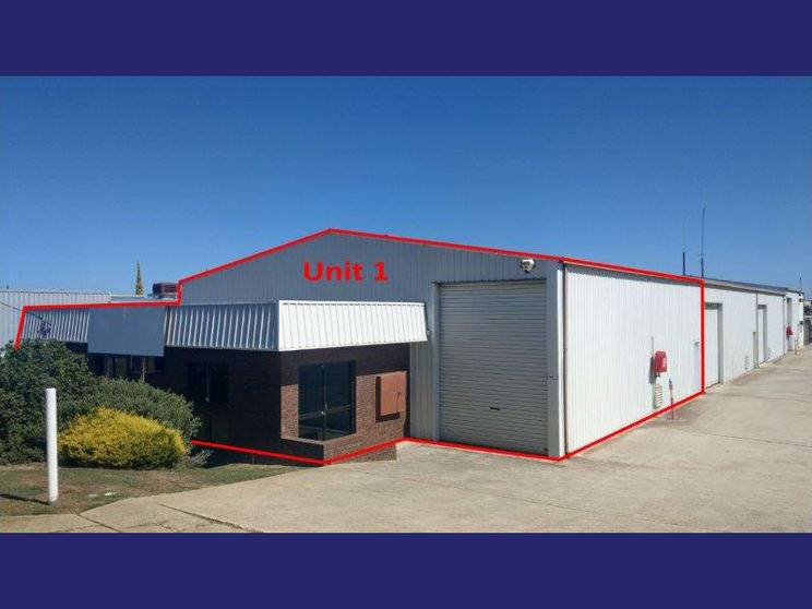 Click to view all images 25 Berriman Dr Wangara WA 6065 - Image 1