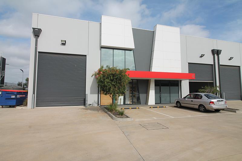 Click to view all images Unit 3/191-195 Greens Road Dandenong South VIC 3175 - Image 1