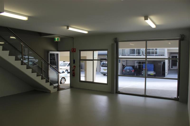 Click to view all images 7 Sefton Road Thornleigh NSW 2120 - Image 2