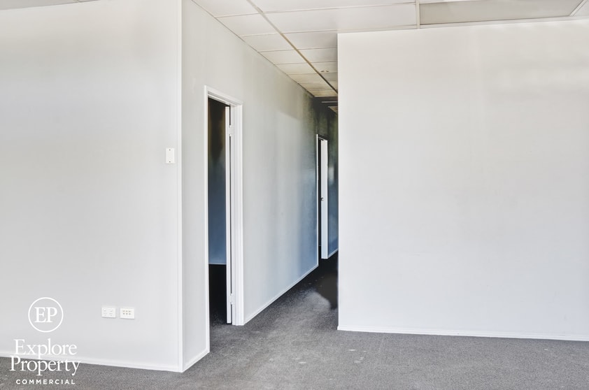 Click to view all images 33 Evans Avenue Mackay QLD 4740 - Image 3