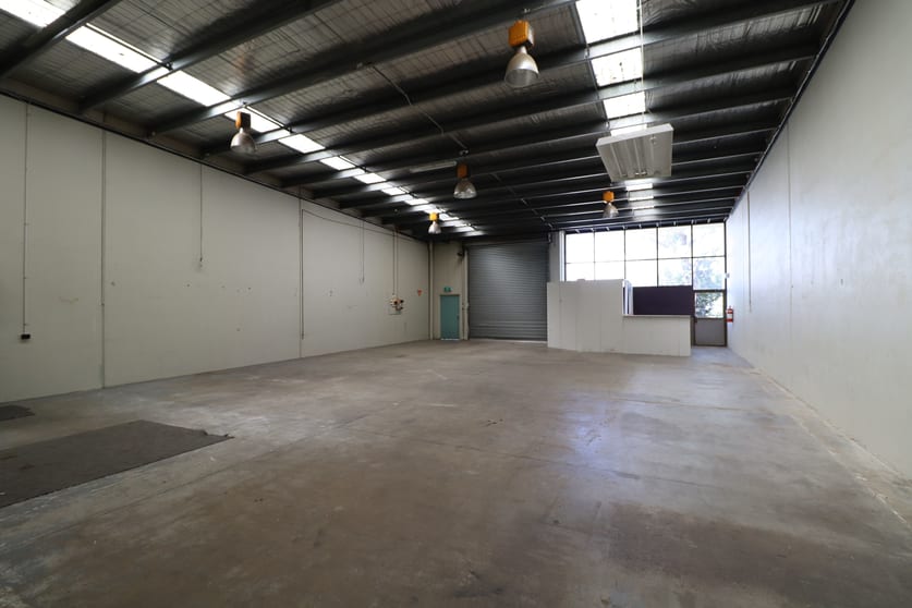 Click to view all images 5/14 Latham Street Mornington VIC 3931 - Image 3