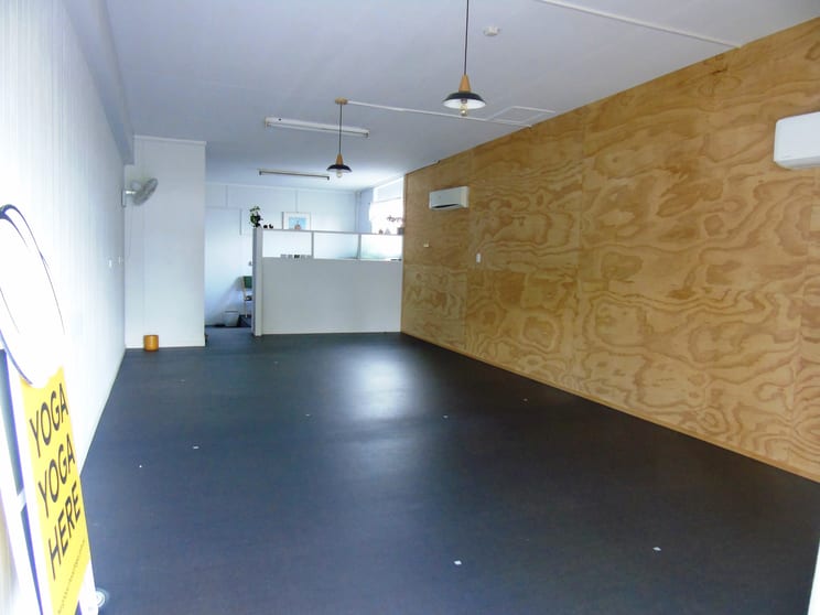Click to view all images 1/5 Holland Street Mackay QLD 4740 - Image 2
