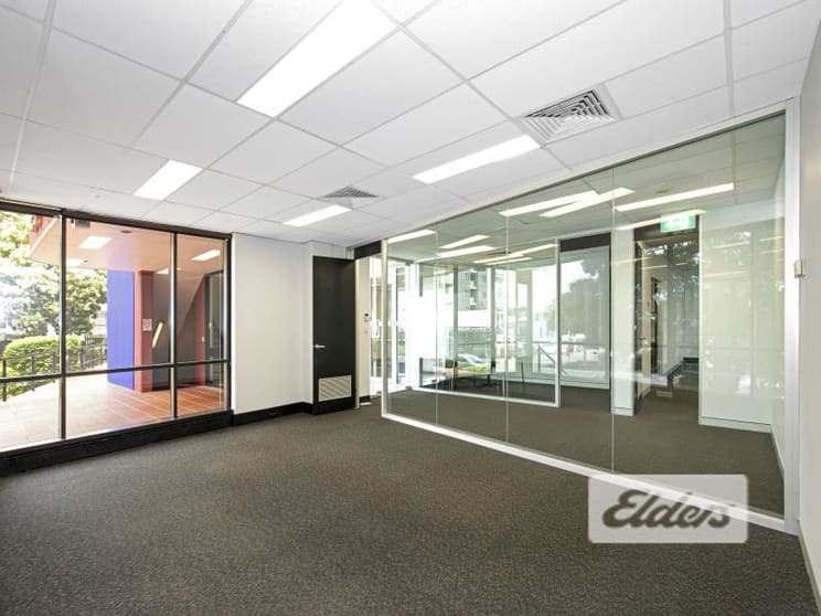 Click to view all images 129 Logan Road Woolloongabba QLD 4102 - Image 3