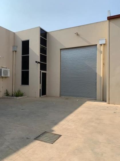 Click to view all images Unit 3/5 Katherine Drive Ravenhall VIC 3023 - Image 1