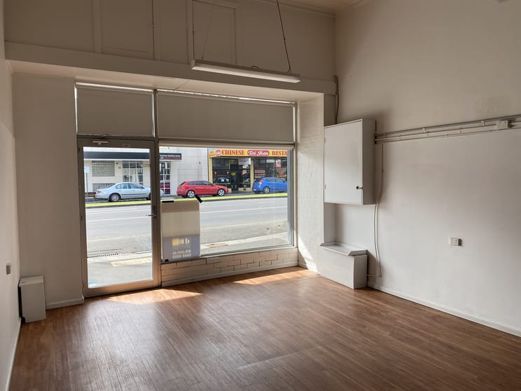 Click to view all images 56 Mitchell Street Bendigo VIC 3550 - Image 2