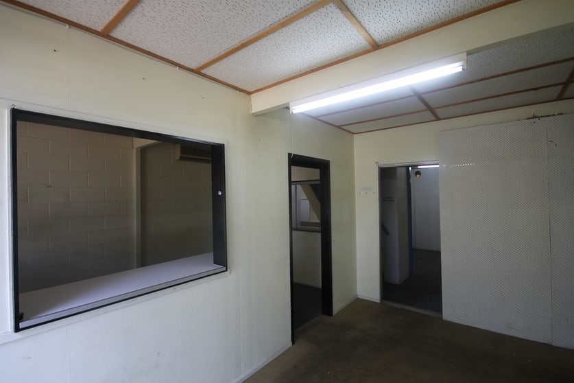 Click to view all images 8/9-11 Trade Street Ormiston QLD 4160 - Image 3