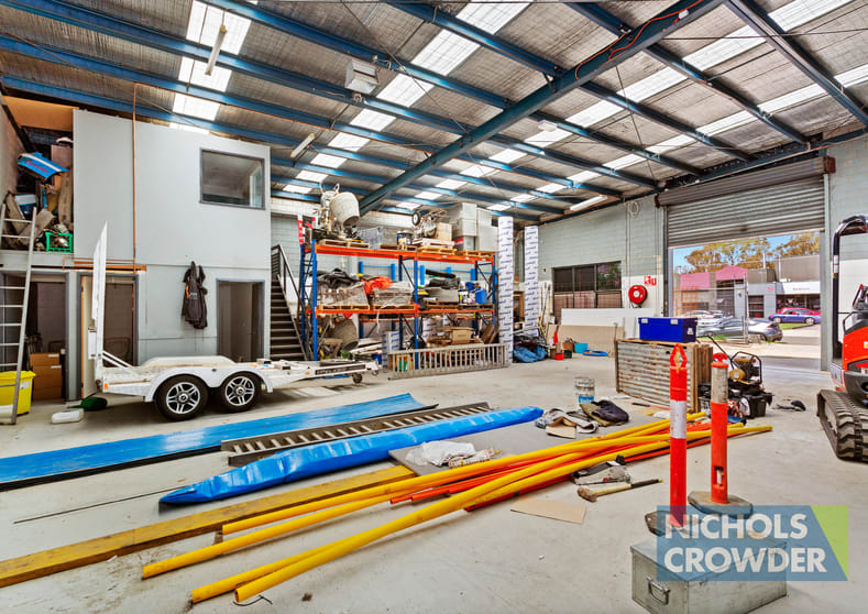 Click to view all images 3/66 Industrial Drive Braeside VIC 3195 - Image 3