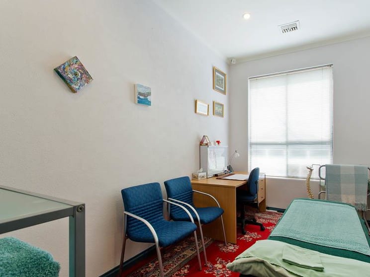 Click to view all images Whole Building/261 Waterdale Road Ivanhoe VIC 3079 - Image 3