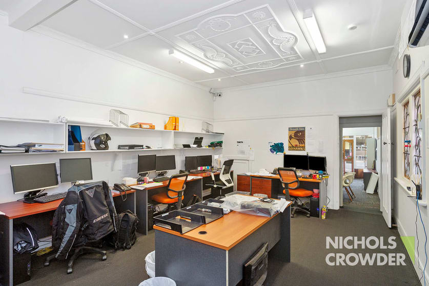 Click to view all images 460 Neerim Road Murrumbeena VIC 3163 - Image 3