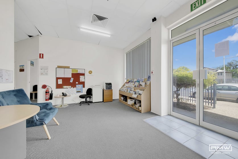 Click to view all images 10 ALBERT STREET Rockhampton City QLD 4700 - Image 3