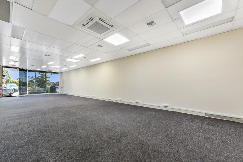 Click to view all images 32 Spring Square Hallam VIC 3803 - Image 2