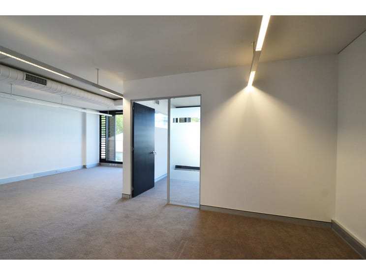 Click to view all images 3.17/55 Miller Street Pyrmont NSW 2009 - Image 3