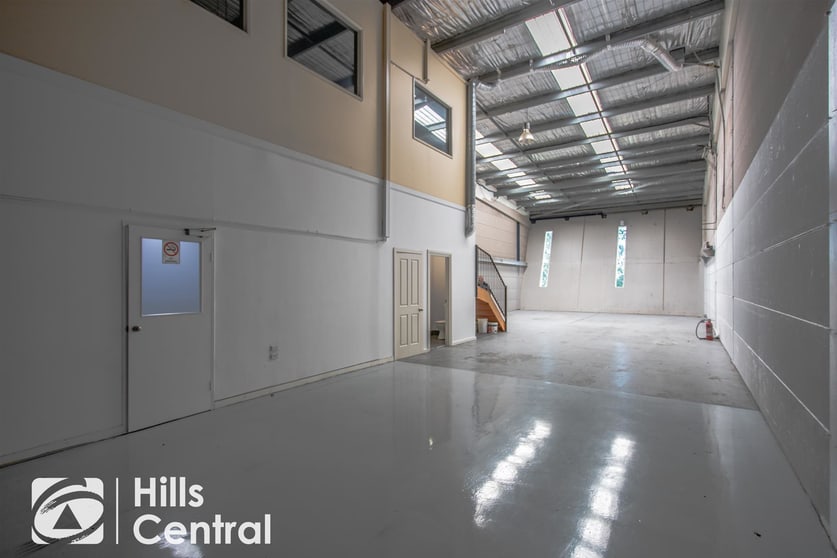Click to view all images 7/3 Salisbury Road Castle Hill NSW 2154 - Image 2