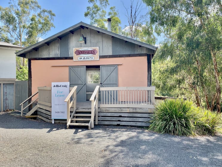 Click to view all images 765D Eltham Yarra Glen Road Watsons Creek VIC 3097 - Image 1