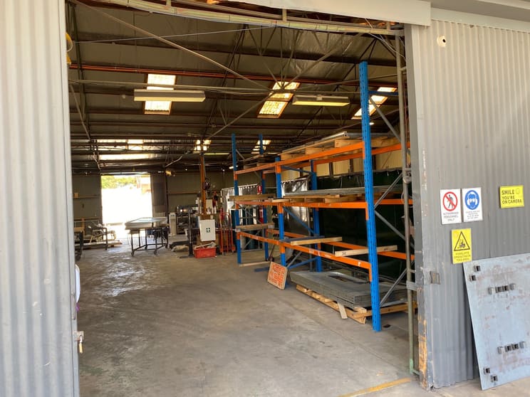Click to view all images Warehouse 1/27 Circuit Dr Hendon SA 5014 - Image 2