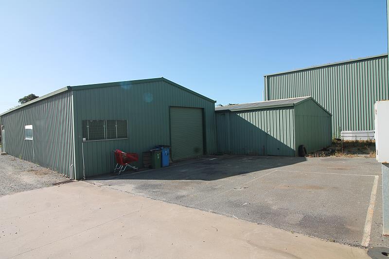 Click to view all images Unit 1/95 Tooradin Station Road Tooradin VIC 3980 - Image 3