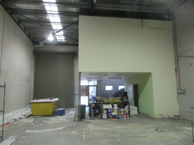 Click to view all images Unit 8/4 Birmingham Avenue Villawood NSW 2163 - Image 2