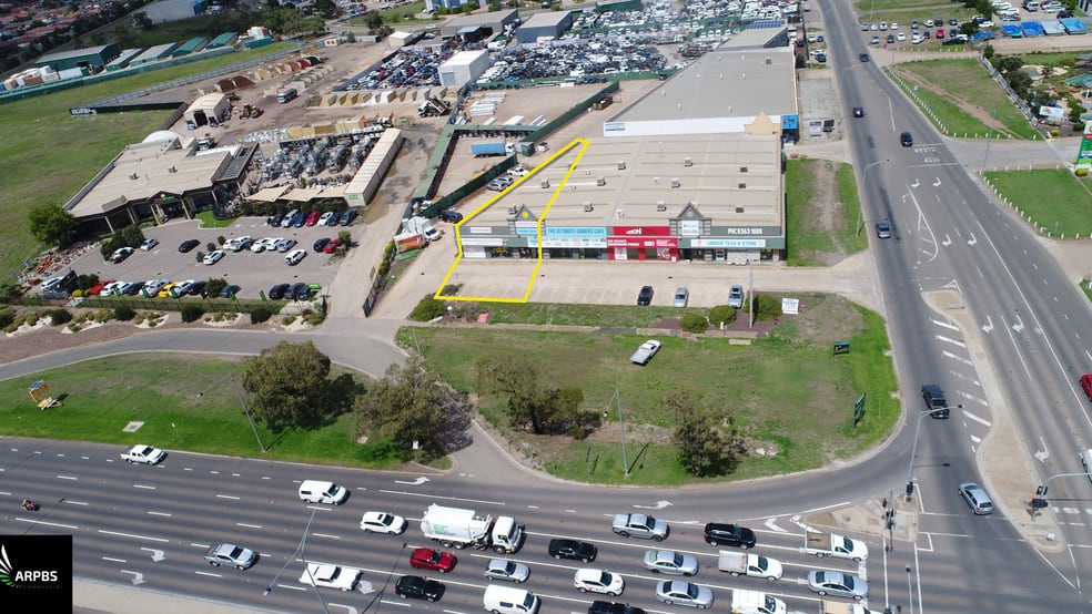 4/997-999 Western Highway Ravenhall VIC 3023 - Image 3