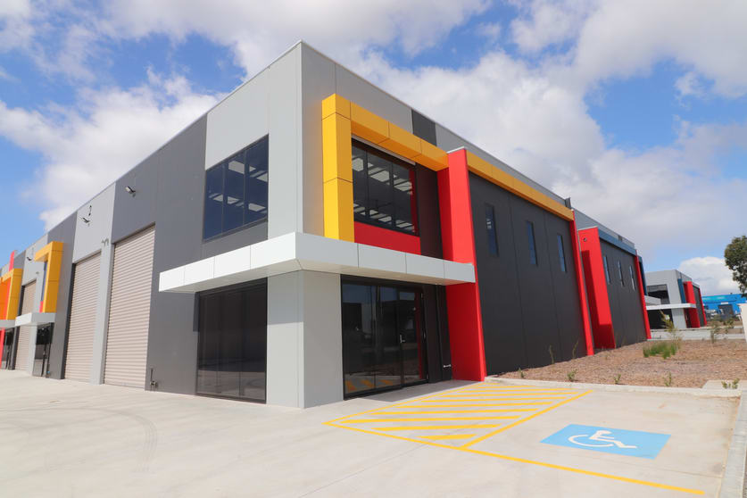 Click to view all images 1/20 Carbine Way Mornington VIC 3931 - Image 1