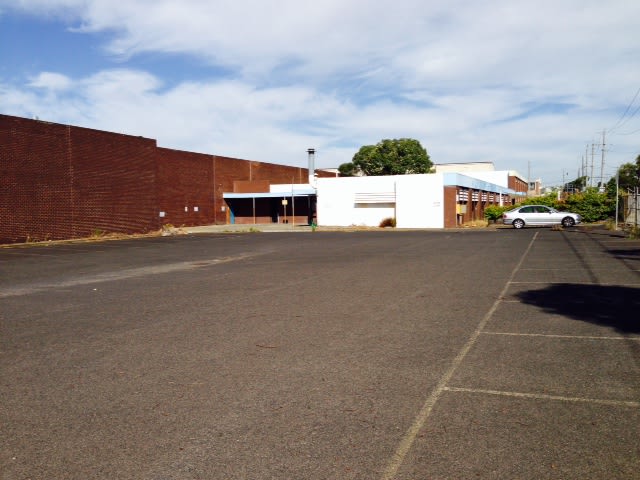 Click to view all images 73 Gower Street Preston VIC 3072 - Image 3