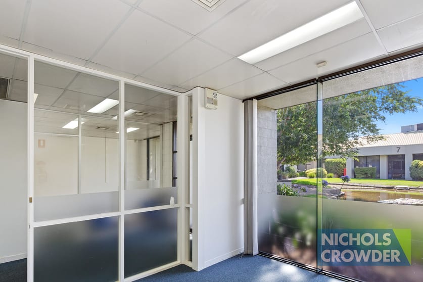 Click to view all images 6/25-41 Redwood Drive Dingley Village VIC 3172 - Image 3