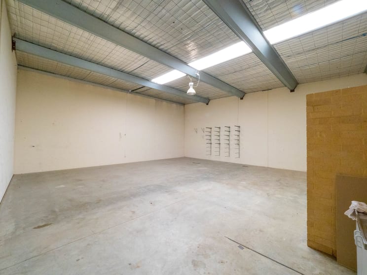 Click to view all images Welshpool WA 6106 - Image 3