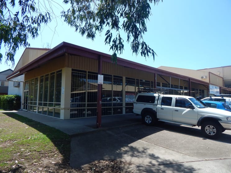Click to view all images 2/7 Johnson Close Raymond Terrace NSW 2324 - Image 2