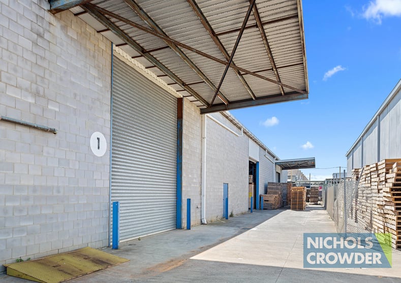 Click to view all images 16 Powlett Street Moorabbin VIC 3189 - Image 3